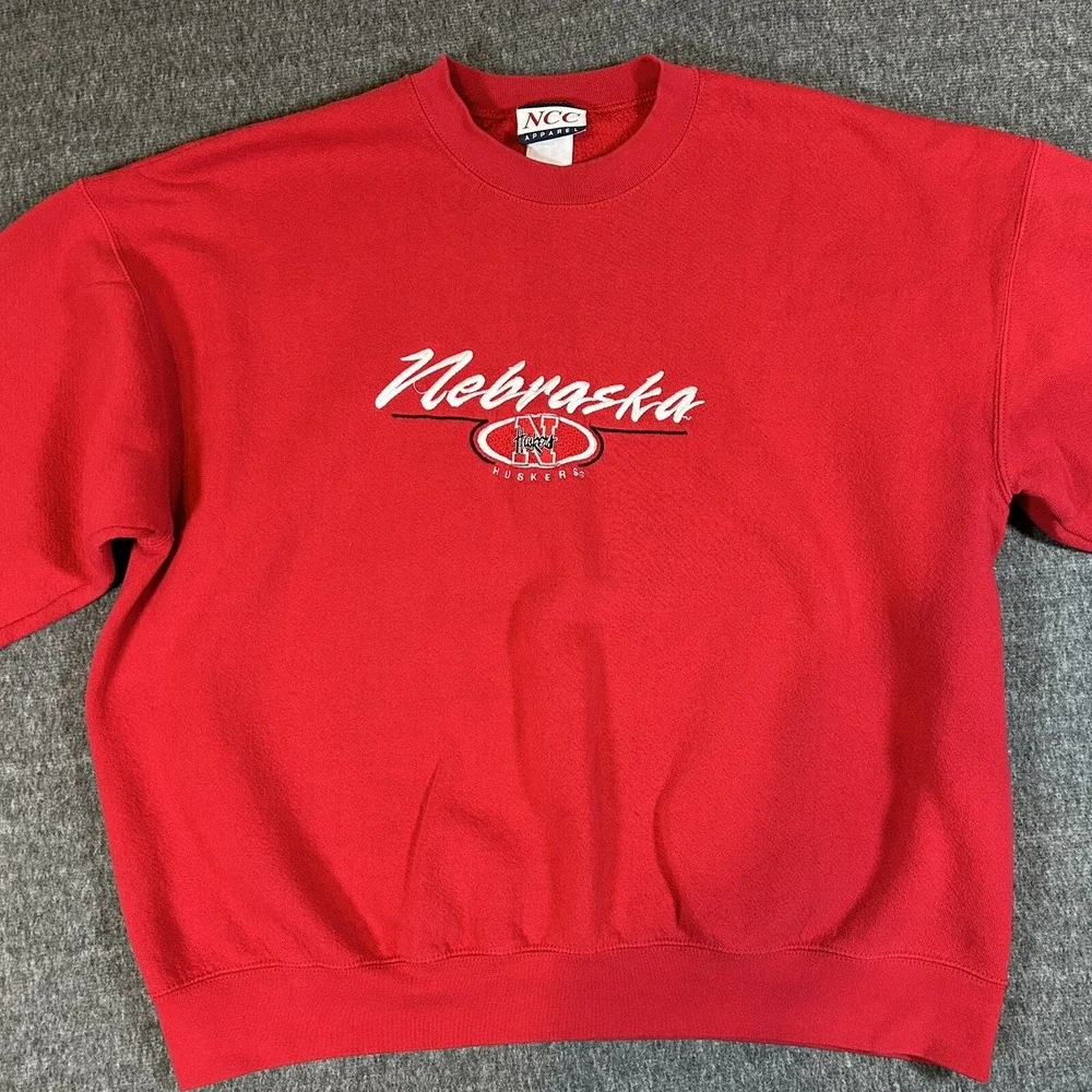 Vintage Nebraska Cornhuskers Sweatshirt Mens Medium Large NCC Football‎ Sweater